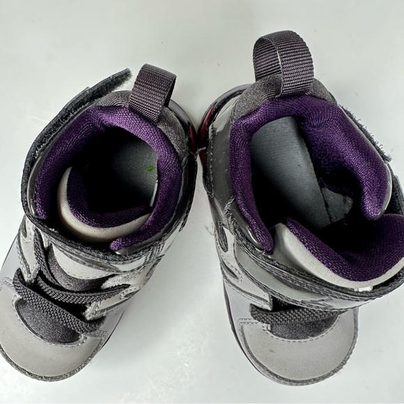 Air Jordan | Light Gray with Black Patent Hi Tops | Baby size 5 - Picture 13 of 13